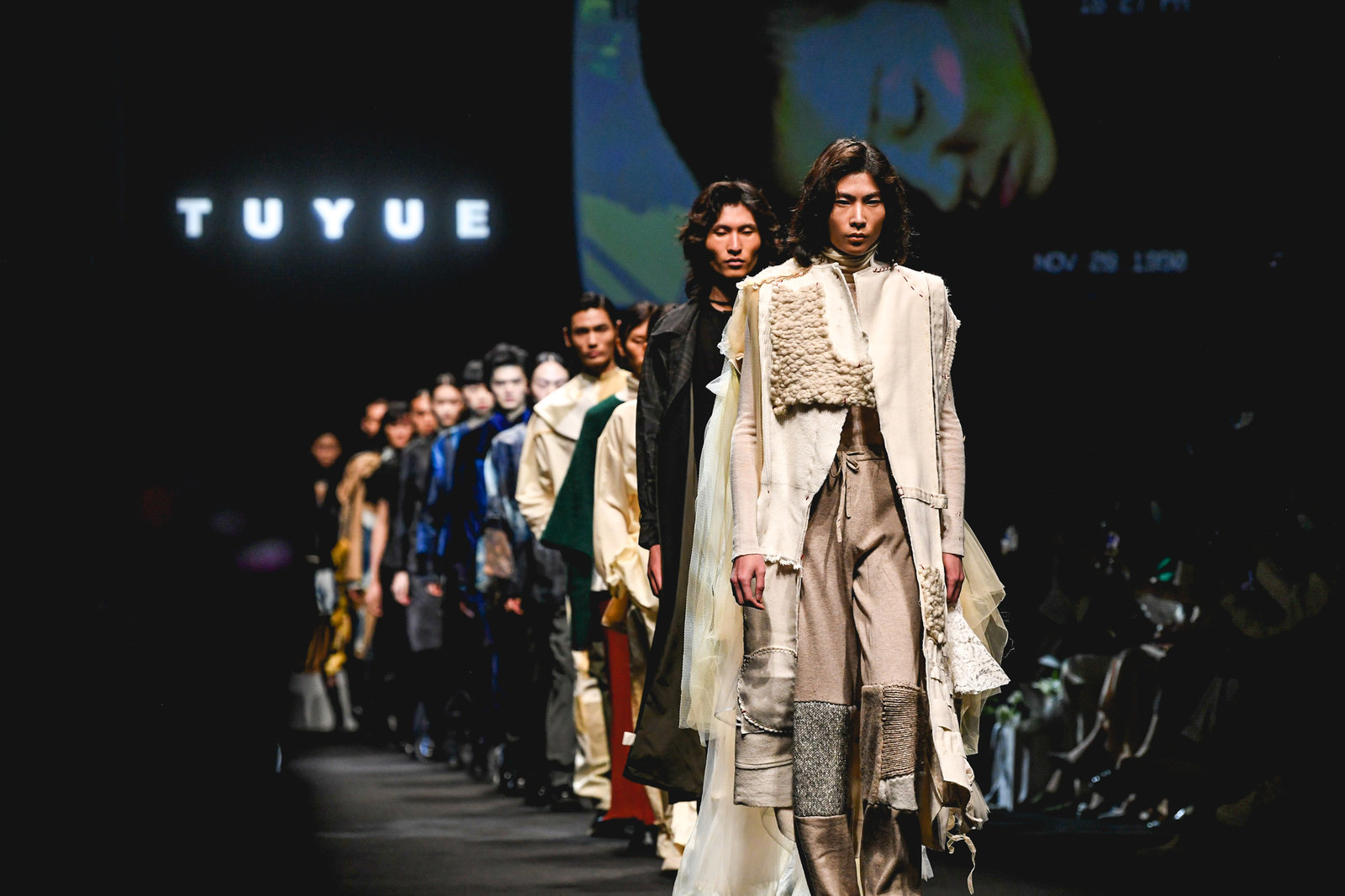 TUYUE 上海时装周发布会终场
