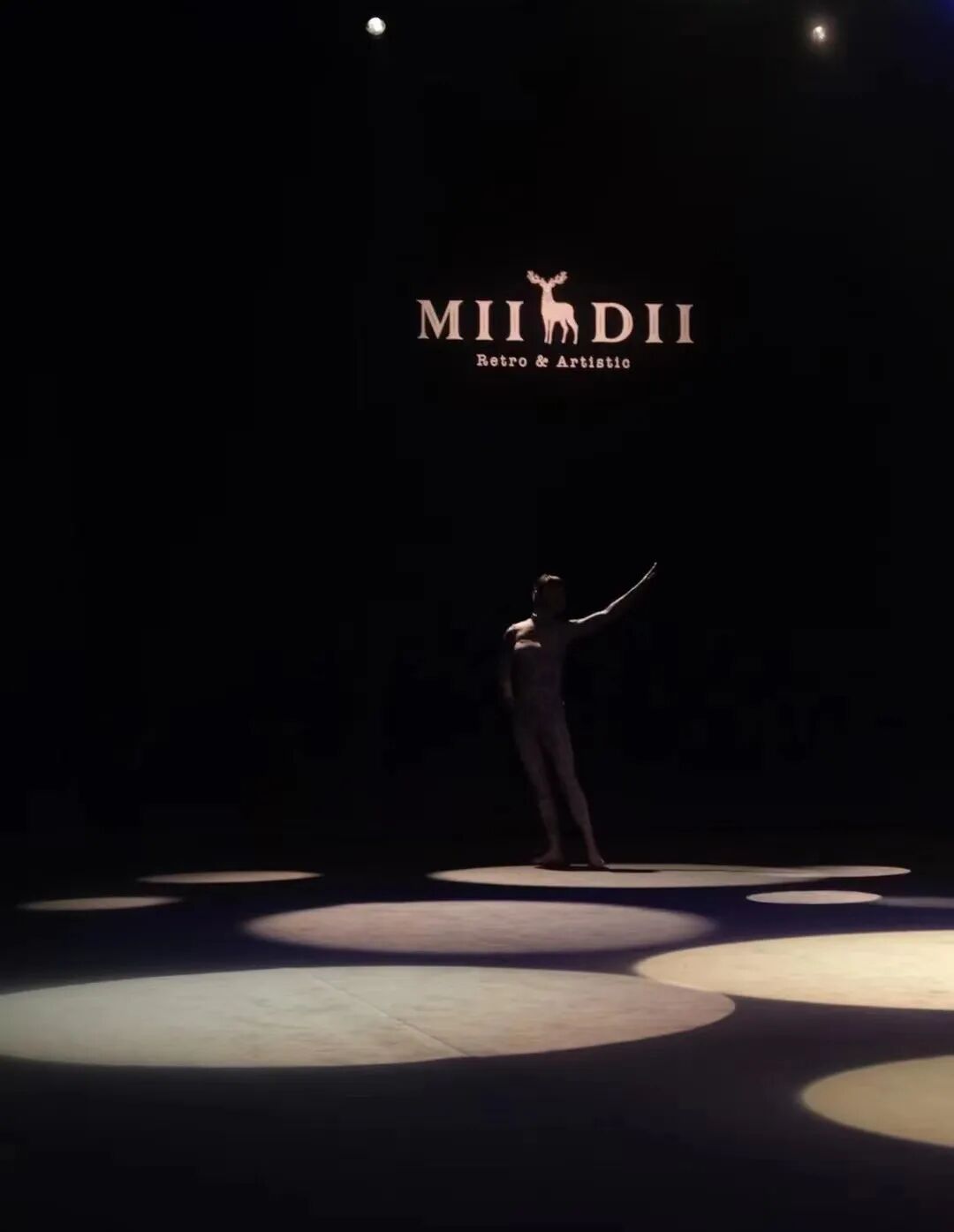MIIDII 谜底 2023秋冬|「我给我安全感」,现场及造型记录