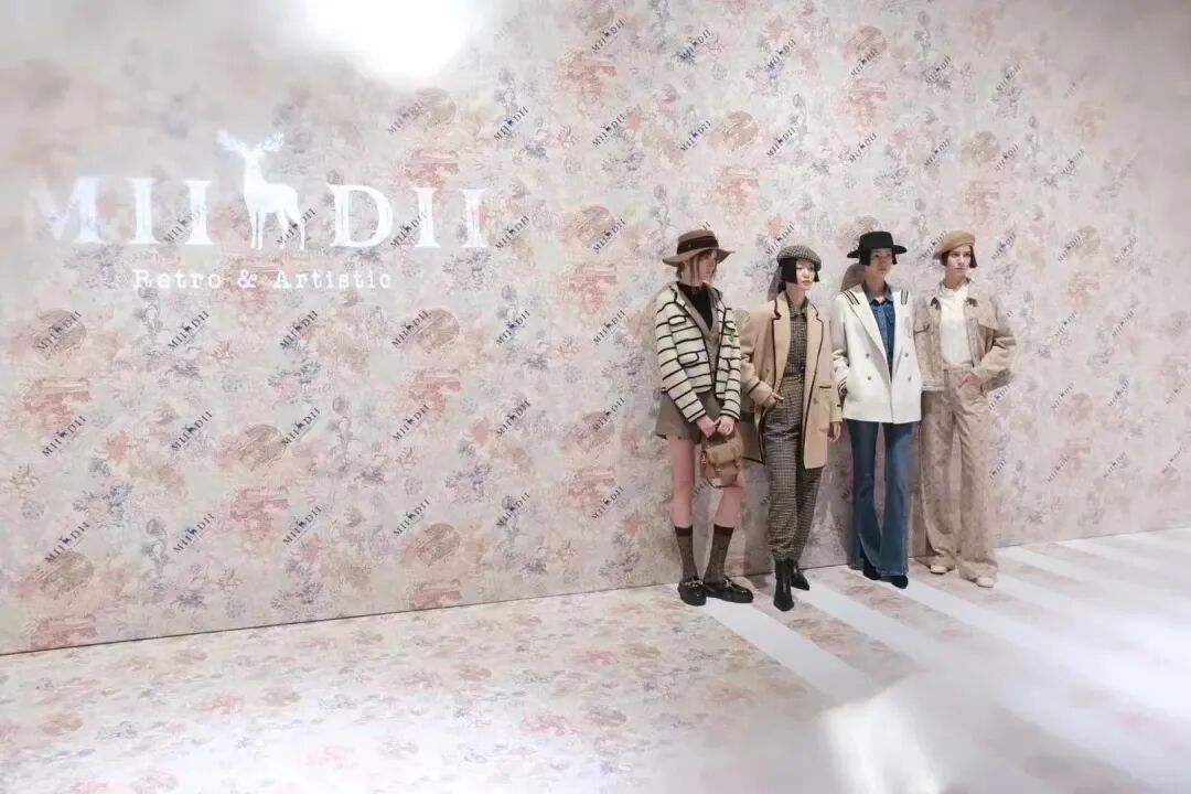 MIIDII 谜底 2023秋冬|「我给我安全感」,现场及造型记录